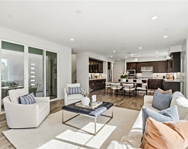 608 Cultivate - Photo Thumbnail 14