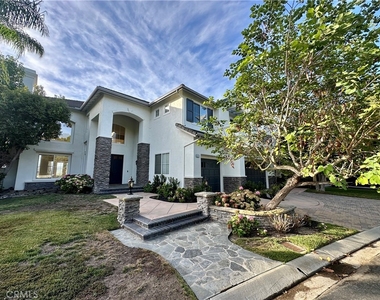 8 Danville - Photo Thumbnail 1