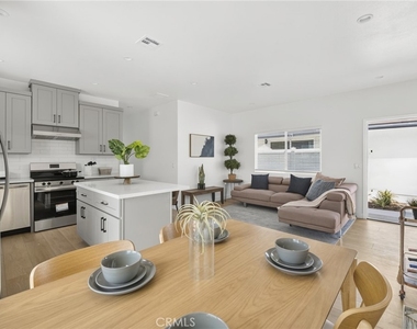 12325 Hester Drive - Photo Thumbnail 2