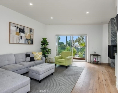 3920 E Coast Highway - Photo Thumbnail 11