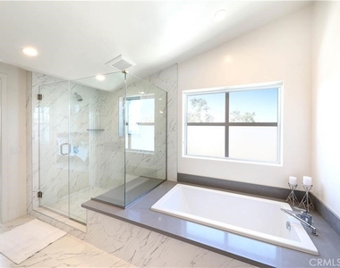 3920 E Coast Highway - Photo Thumbnail 17