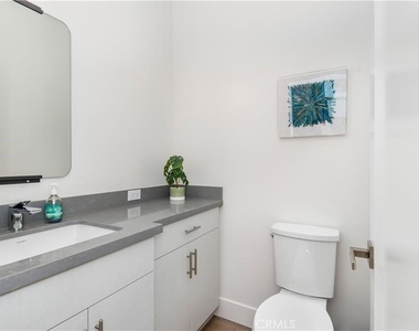3920 E Coast Highway - Photo Thumbnail 23