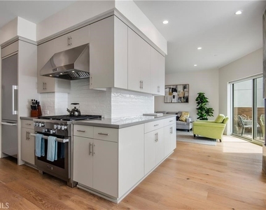 3920 E Coast Highway - Photo Thumbnail 8
