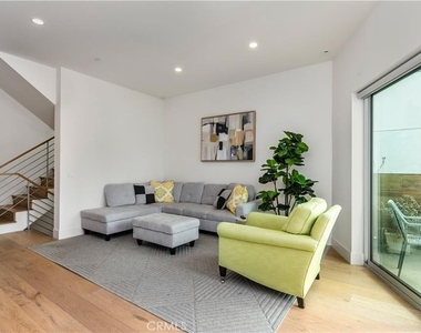 3920 E Coast Highway - Photo Thumbnail 12