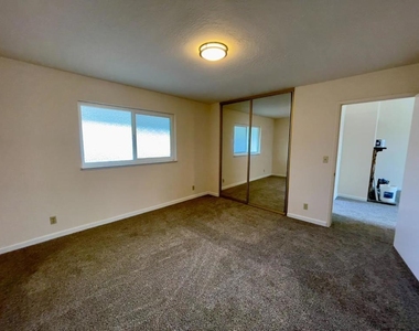 1625 Palmetto Avenue - Photo Thumbnail 5