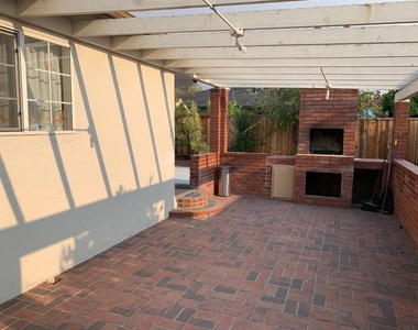 1462 Revere Avenue - Photo Thumbnail 12