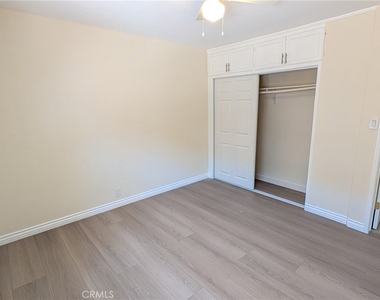 216 N Normandie - Photo Thumbnail 3