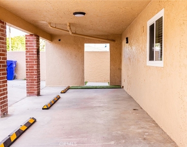 6240 University - Photo Thumbnail 21