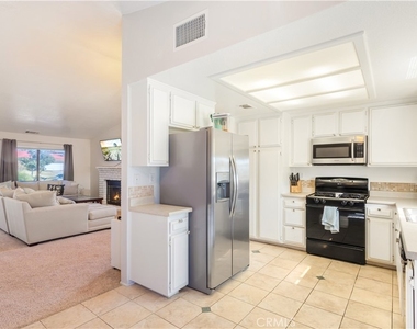 312 N Lewis - Photo Thumbnail 15