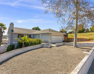 312 N Lewis - Photo Thumbnail 3
