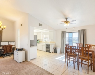 312 N Lewis - Photo Thumbnail 11