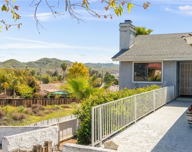 312 N Lewis - Photo Thumbnail 4