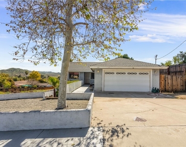 312 N Lewis - Photo Thumbnail 1
