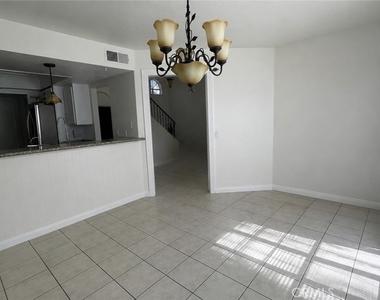 1217 Oak Creek Road - Photo Thumbnail 5