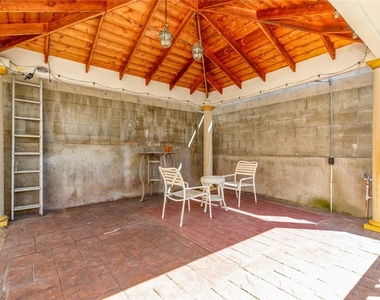 10455 Glory Avenue - Photo Thumbnail 9