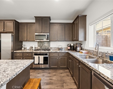 7223 Prelude Way - Photo Thumbnail 6