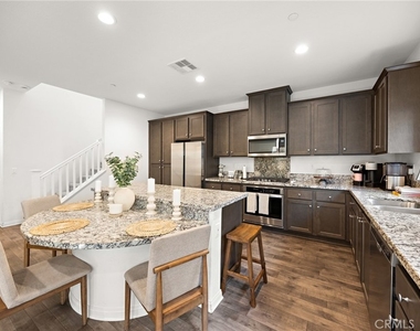 7223 Prelude Way - Photo Thumbnail 5