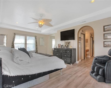 7376 Reserve Place - Photo Thumbnail 9