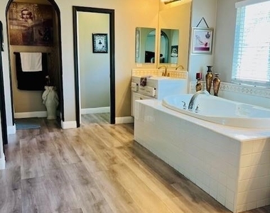 7376 Reserve Place - Photo Thumbnail 10