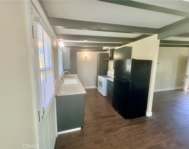 783 Baylor - Photo Thumbnail 4