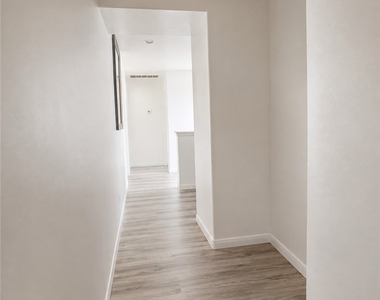 8910 Staten Island - Photo Thumbnail 8