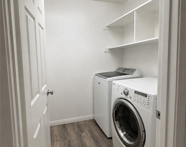 8910 Staten Island - Photo Thumbnail 7