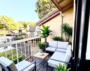 3092 Peppermill Cir - Photo Thumbnail 9