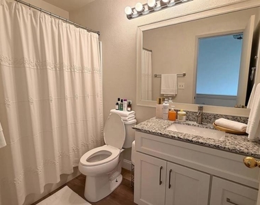 3092 Peppermill Cir - Photo Thumbnail 7