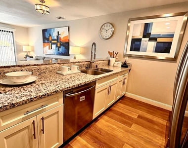 3092 Peppermill Cir - Photo Thumbnail 2