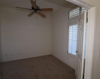 710 Central Park Pl - Photo Thumbnail 7