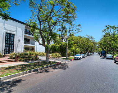 416 N Oakhurst Drive - Photo Thumbnail 15