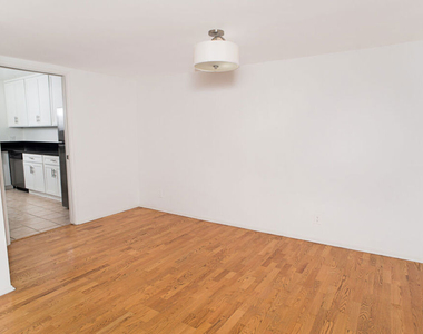 416 N Oakhurst Drive - Photo Thumbnail 5