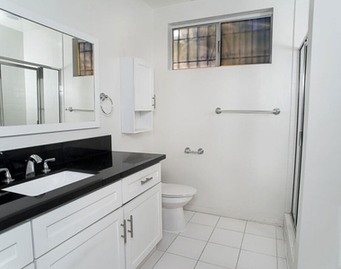 416 N Oakhurst Drive - Photo Thumbnail 10