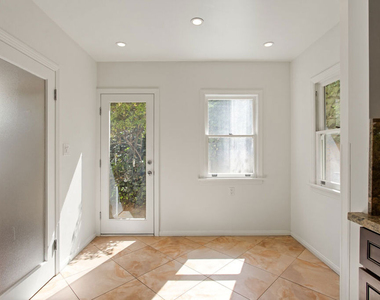 3528 Fernwood Avenue - Photo Thumbnail 11