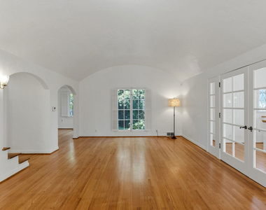 3528 Fernwood Avenue - Photo Thumbnail 3