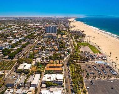 2221 Ocean Avenue - Photo Thumbnail 49