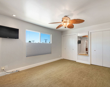 2221 Ocean Avenue - Photo Thumbnail 18