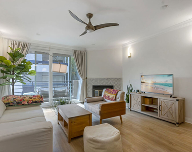 20 Catamaran Street - Photo Thumbnail 5