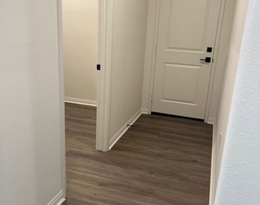 7323 Chetco River Street - Photo Thumbnail 5
