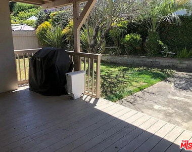 7805 Airport Boulevard - Photo Thumbnail 1