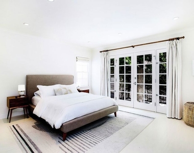 5866 Spring Oak Drive - Photo Thumbnail 18