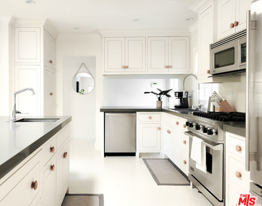 5866 Spring Oak Drive - Photo Thumbnail 10