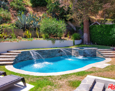 5866 Spring Oak Drive - Photo Thumbnail 32
