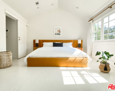 5866 Spring Oak Drive - Photo Thumbnail 5