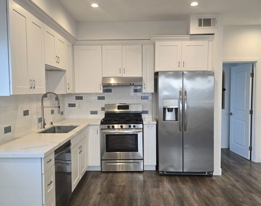 5242 Tilden Avenue - Photo Thumbnail 5