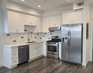 5242 Tilden Avenue - Photo Thumbnail 6