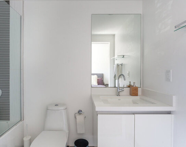11776 Idaho Avenue - Photo Thumbnail 12