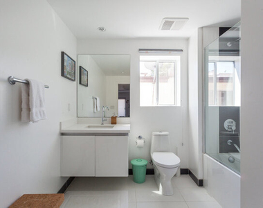 11776 Idaho Avenue - Photo Thumbnail 15