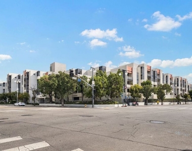 222 S Central Avenue - Photo Thumbnail 1
