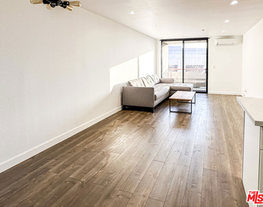 222 S Central Avenue - Photo Thumbnail 2